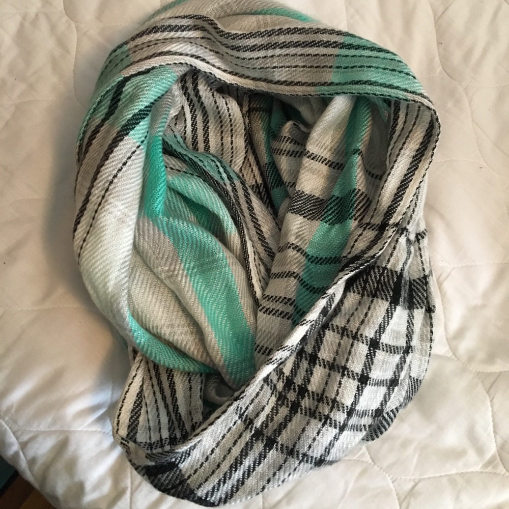 Infinity Scarf - plaid